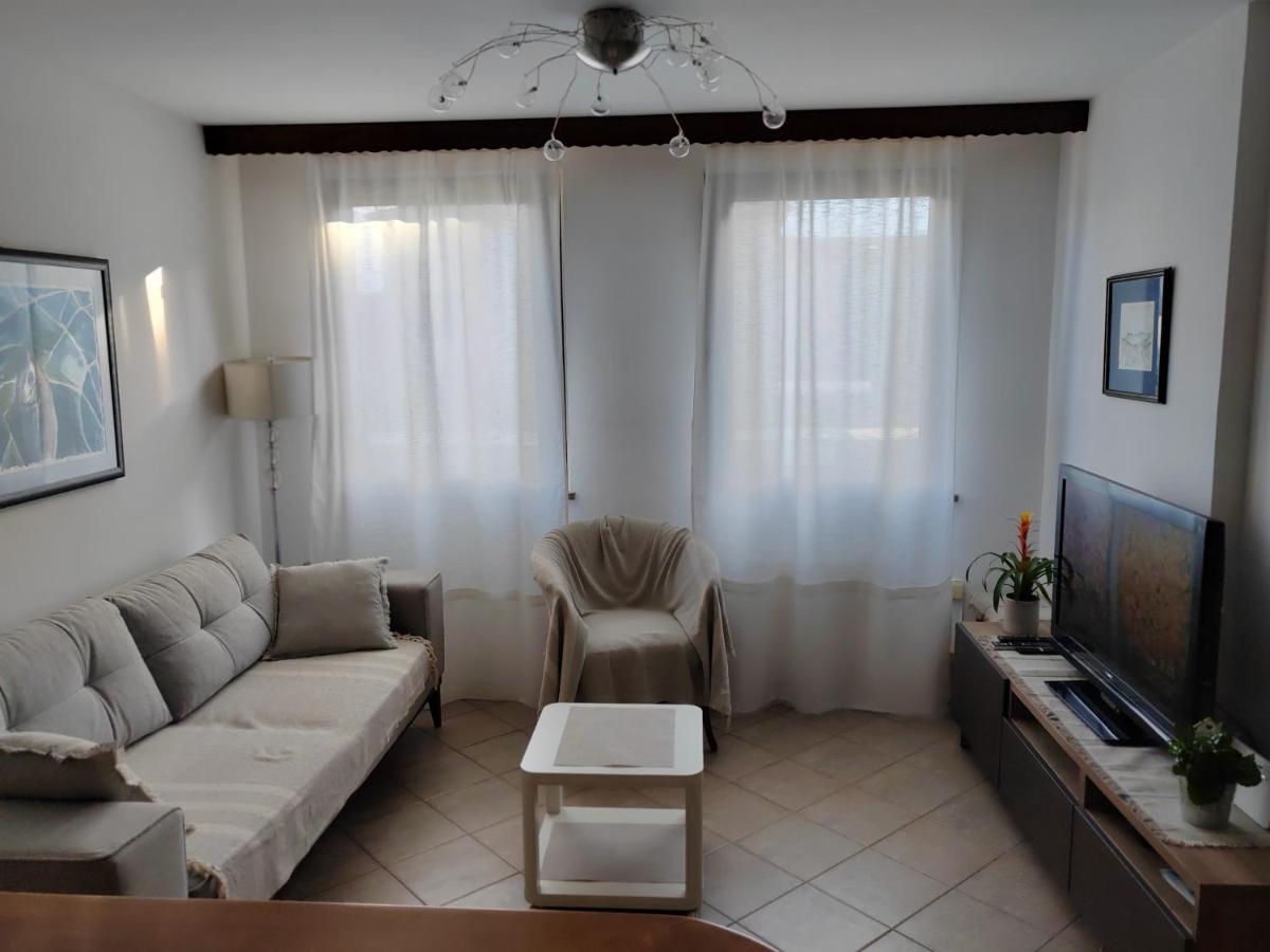 App Mirjana Apartment Novigrad  Bagian luar foto