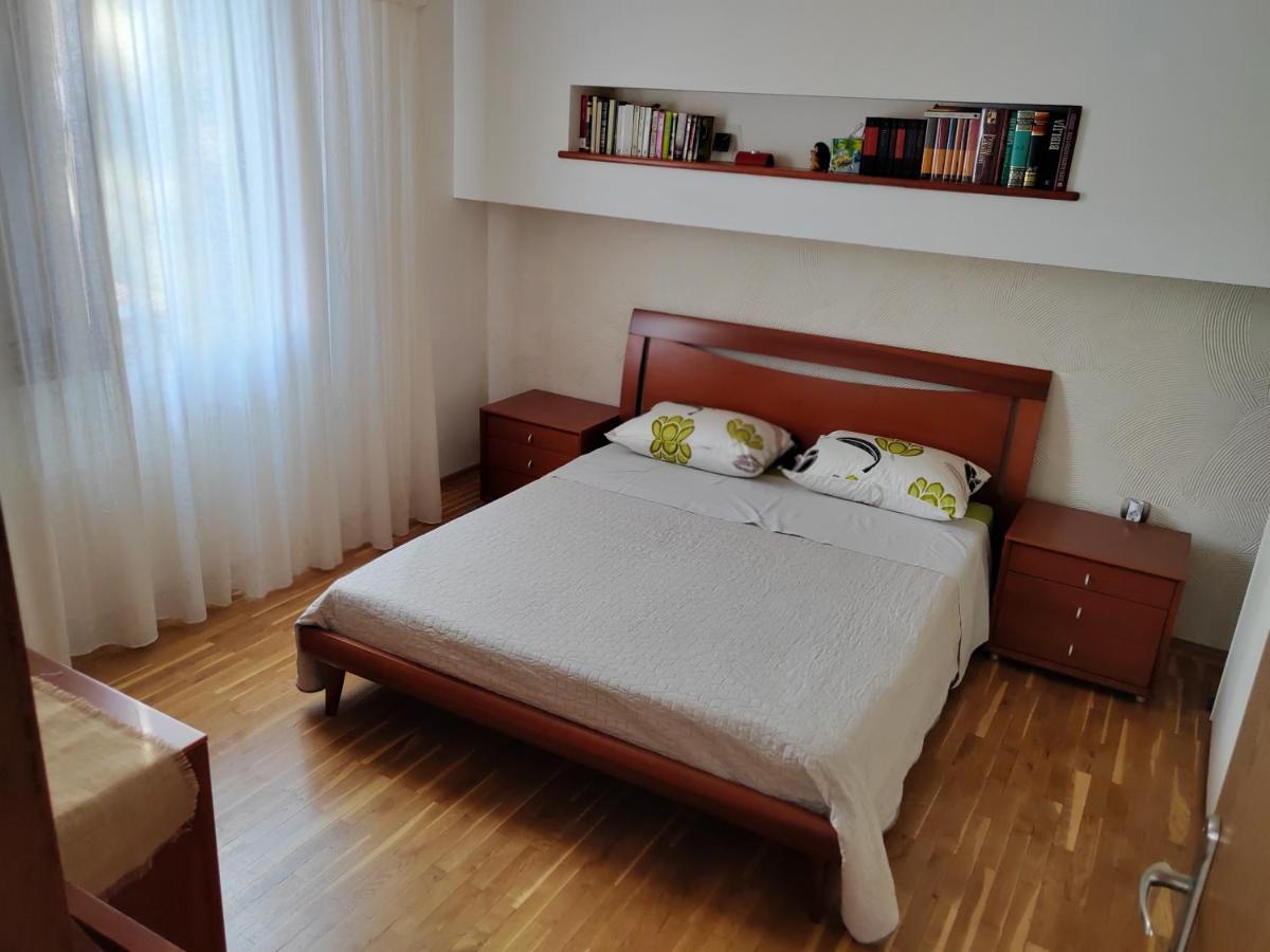 App Mirjana Apartment Novigrad  Bagian luar foto